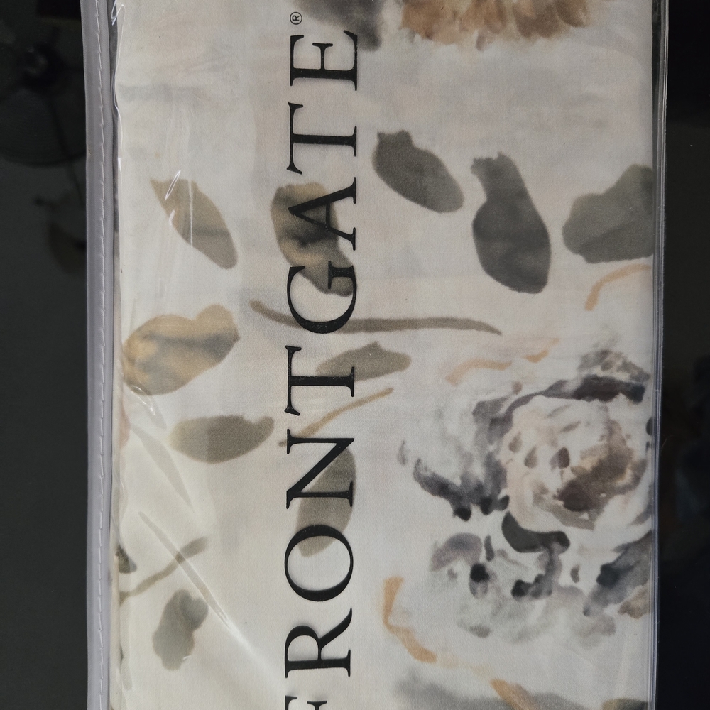 Frontgate Floral Duvet Cover Set - Cream and Gray Madw In Italy